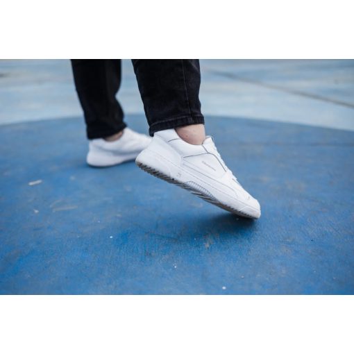 BE LENKA BAREBARICS ZING ALL WHITE